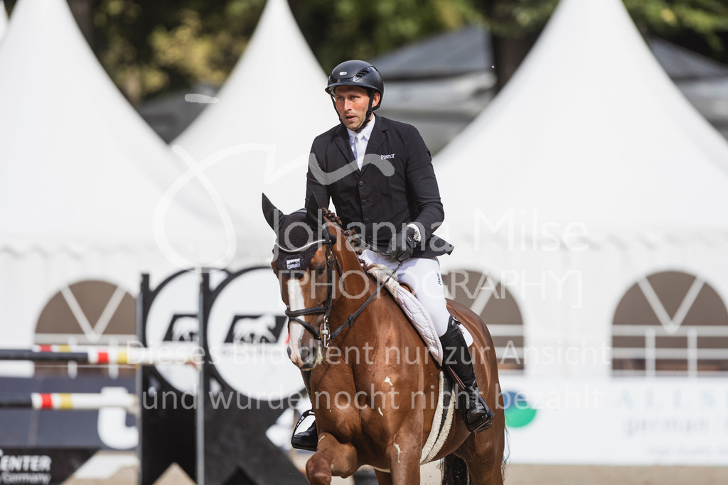 240912_OWLCh_SprPf-M-165 | Deine schönsten Turniermomente als professionelle Fotos! Entdecke hochwertige Pferdesport-Fotografie im Online-Shop. Jetzt Fotos finden & bestellen!