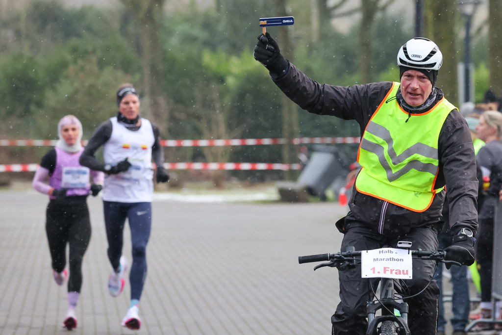 top-top.de-20260104-139 | Foto, Video, Fotografie, Videografie, Fotobox, DJ, Discjockey, Musik, Musikbox, Veranstaltung, Photobooth, Amazon, Ebay, Buchtipp, Bestseller, Autor, Verlag, Buch, Wesel, Hamminkeln, NRW, Dinslaken, Rees, Drohne, Hochzeit, Party, Fotobox, Wesel, Fotograf