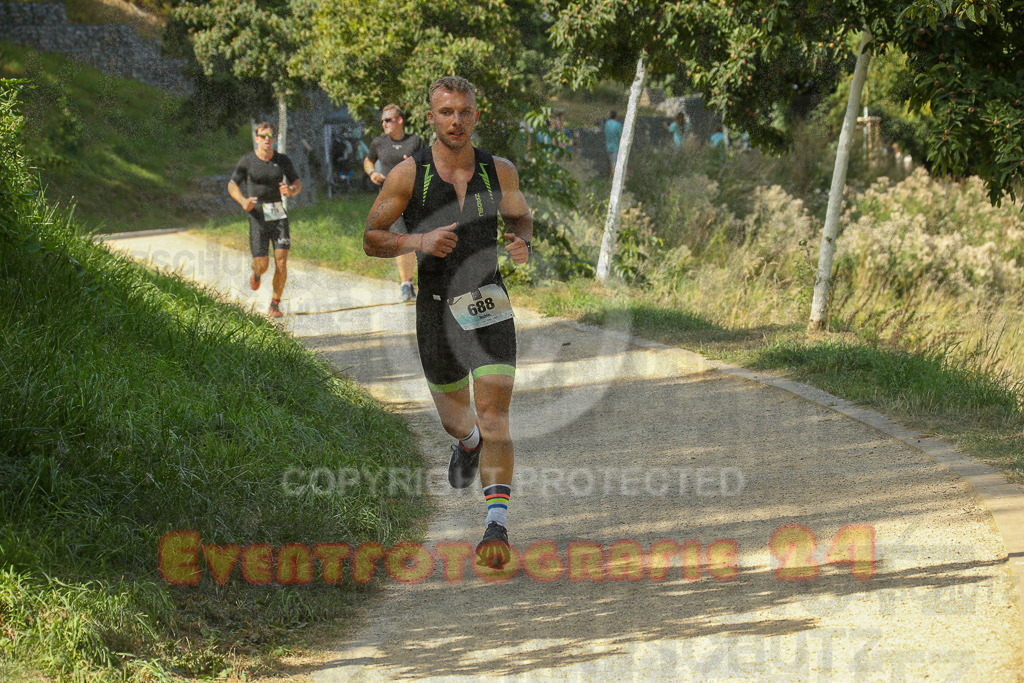 250824_1435_EX1_6764 | Sportfotografie im Rhein-Sieg Kreis, Köln, Bonn, NRW, Rheinland Pfalz, Hessen, etc. Unser Tätigkeitsfeld umfasst den Laufsport vom Volkslauf über den Marathon, Duathlon, Triathon bis zum Ultralauf wie Kölnpfad Ultra oder Schindertrail.
