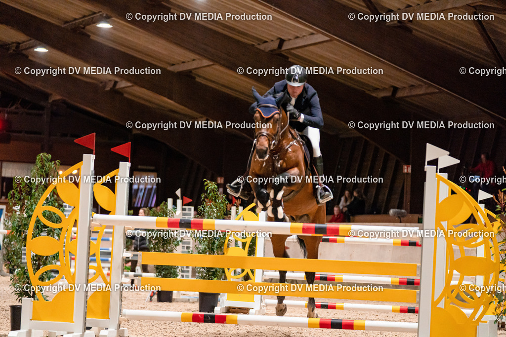 Springen Tag 1-827 | dv-media-shop - Realisiert mit Pictrs.com