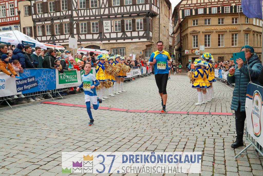 Roewisch Wohnbau Cup 5000m | 3 Koenigslauf 2023 - Realisiert mit Pictrs.com