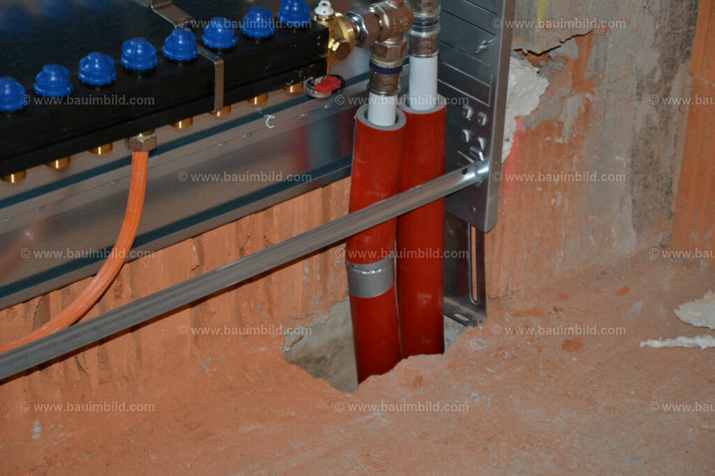 bib-lg15-sanitaer-0053 | Nach LV-Leistungsgruppen sortierte Detailfotos über den Bau eines Hauses. Alle Hausbau-Bilder direkt vom Urheber und Autor der Website Haus-Selber-Bauen.com