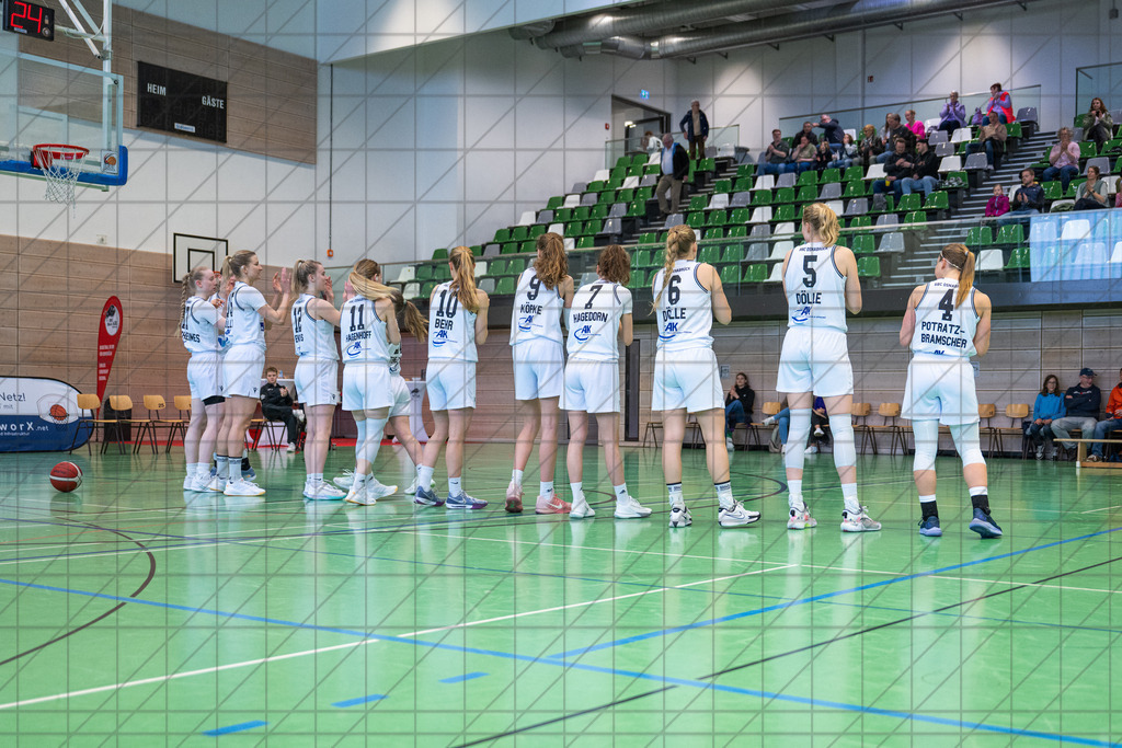 2. DBBL Nord 25/26 | Spieltag 25 | BBC Osnabrück vs. Bender Baskets Grünberg | 04.04.26: 2. DBBL Nord 25/26 | Spieltag 25 | BBC Osnabrück vs. Bender Baskets Grünberg / Osnabrück / Deutschland  //   CREDIT:www.bullenfotos.de, Martin König, Hörner Weg 40, D-49078 Osnabrück, +4917663732967 // Nutzung und Weitergabe nur zu den vereinbarten Zwecken. Presseanfragen an Ersteller. Alle Rechte beim Ersteller. Honorierung nach MFM. - Realisiert mit Pictrs.com