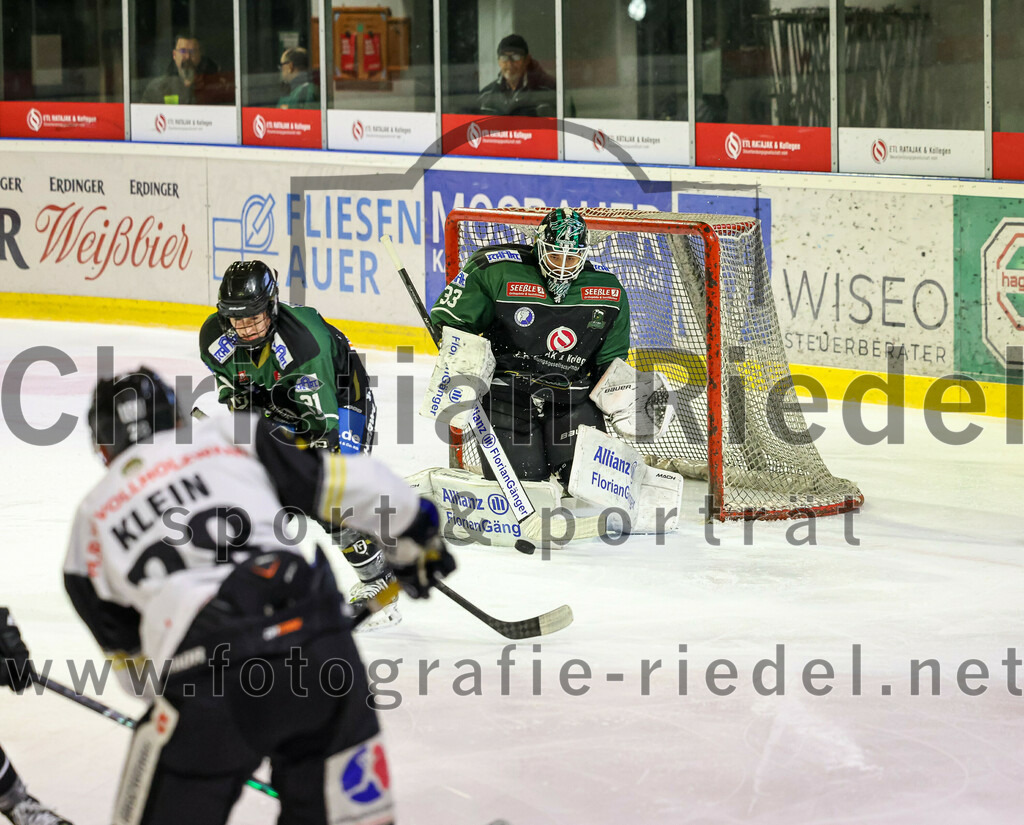 2022-12-23_048_TSV_Erding_gegen_EA_Schongau | Erding, Deutschland, 23.12.2022:
Eishockey, Bayernliga 2022 / 2023, 22. Spieltag, TSV Erding gegen EA Schongau, Endergebnis: 

Foto: Christian Riedel / fotografie-riedel.net