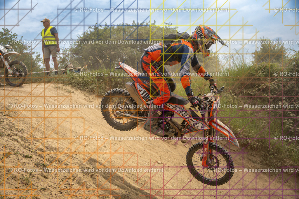 Niederwürzbach 5 Lauf-695 | Sportfotografie von RO-Fotos: Motorsport, Motocross, Enduro, Laufveranstaltungen und Triathlon. Professionelle Fotos von Sportlern und Events. - Realisiert mit Pictrs.com