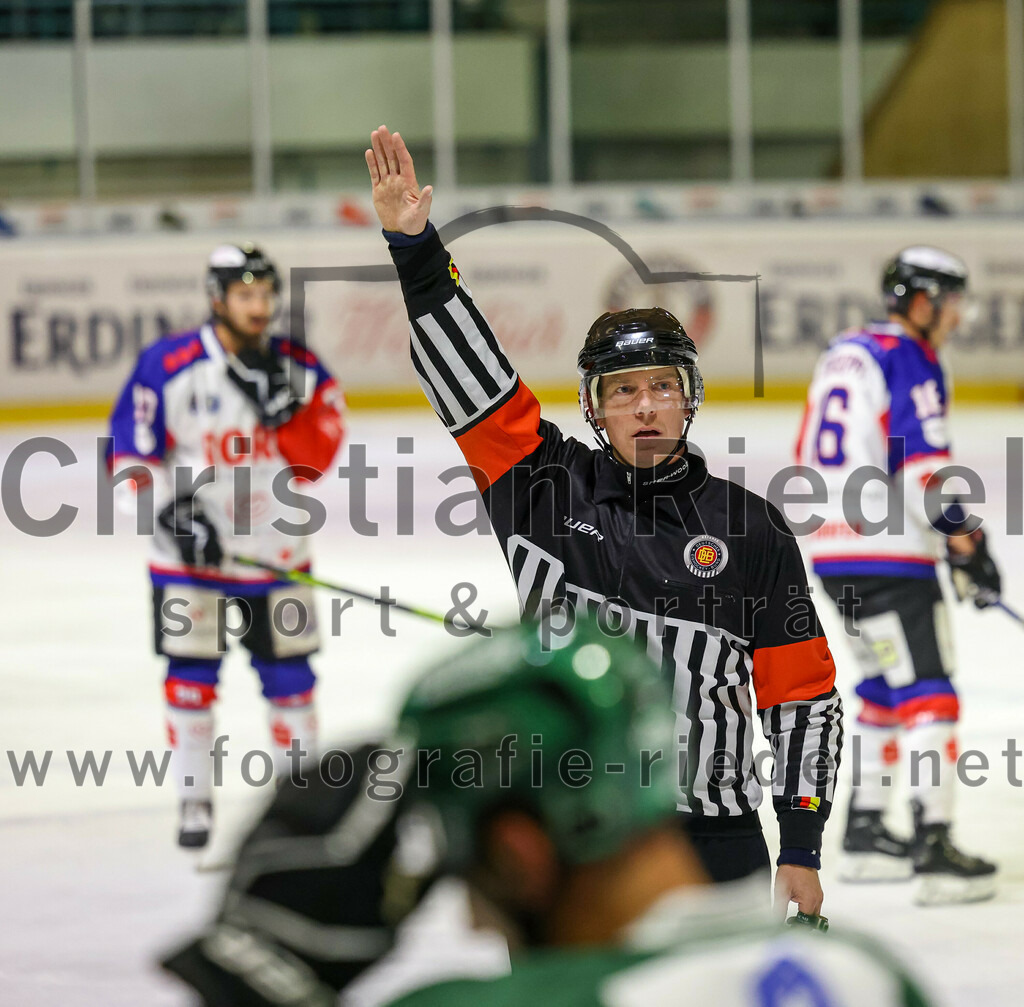 2023-11-03_014_TSV_Erding_gegen_ESC_Dorfen | Erding, Deutschland, 03.11.2023:
Eishockey, Bayernliga Vorrunde 2023 / 2024, 6. Spieltag, TSV Erding gegen ESC Dorfen, Endergebnis: 11:3

Foto: Christian Riedel / fotografie-riedel.net