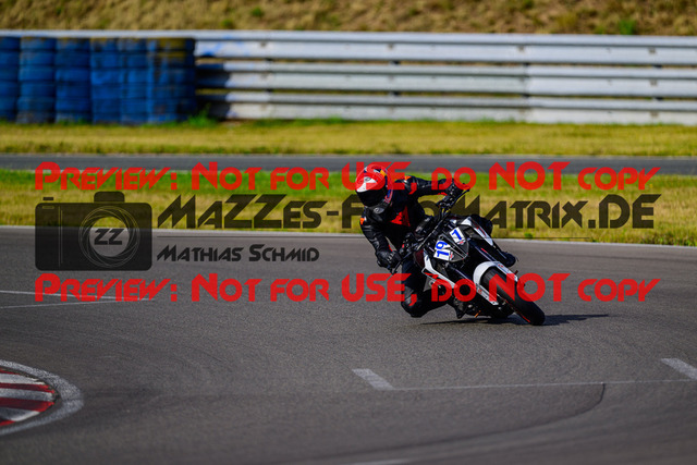 MaZZes_FotoMatrix_240724_6007705_2-281 | BLAU