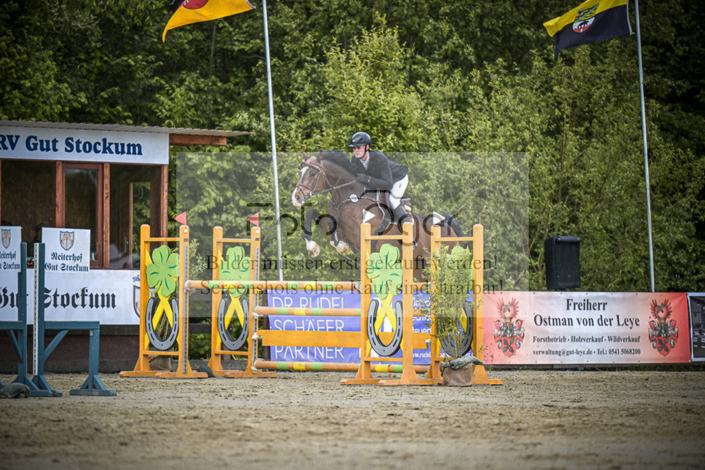 DOS_5278 | Entdecke hochwertige Reitturnierfotos von Foto Oger. Professionell, emotional und authentisch – jetzt Lieblingsmomente im Shop bestellen.Deutschlandweite Turnierfotografie. - Realisiert mit Pictrs.com