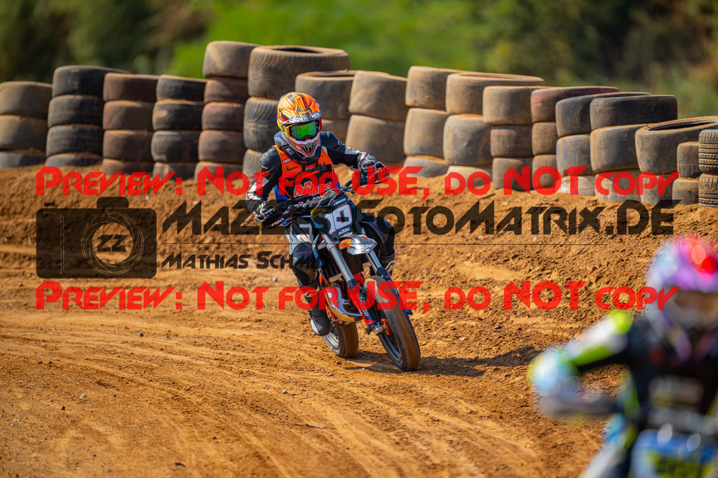 MaZZes-Fotomatrix-20260815-605163 | ROOKIES