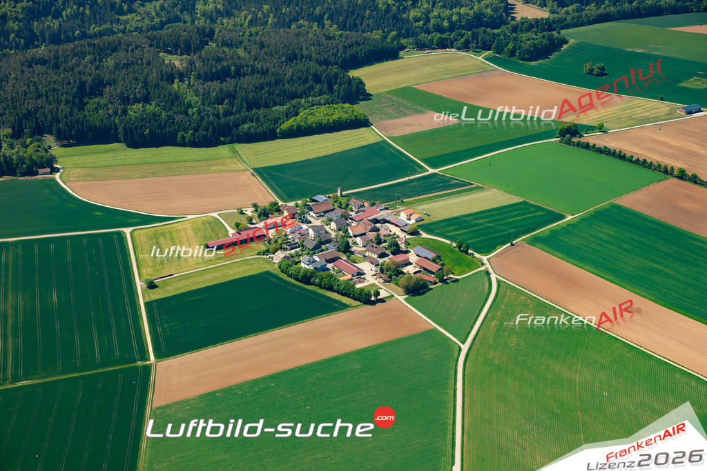 Schöne Luftaufnahme als Geschenk in Eismannsdorf Breitenbrunn - Die Luftbildaufnahme wurde 2025 vom UL-Flugzeug heraus erstellt ( keine Drohne ) - Hochauflösende Luftaufnahme -Nicht vergleichbar mit Google Maps oder Satelittenbilder- Die Geschenkidee !Mit Lizenz und Bildrechte bestellbar