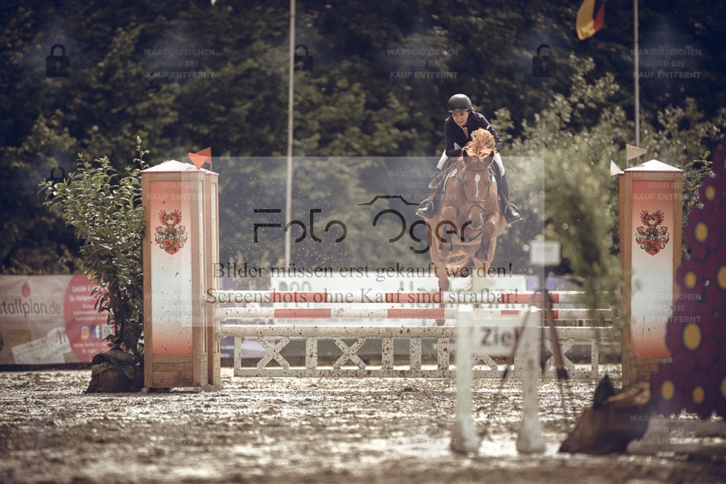 20240531-DOS_8316 | Entdecke hochwertige Reitturnierfotos von Foto Oger. Professionell, emotional und authentisch – jetzt Lieblingsmomente im Shop bestellen. - Realisiert mit Pictrs.com