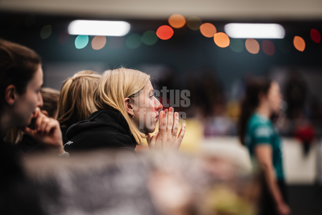 Volleyball | Frauen | Saison 2025/2026 | Volleyball Bundesliga | ETV Hamburger Volksbank Volleys vs. SSC Palmberg Schwerin | 17.01.2026 | Anna Hartig (#5, ETV Hamburger Volksbank Volleys) auf der Bank
