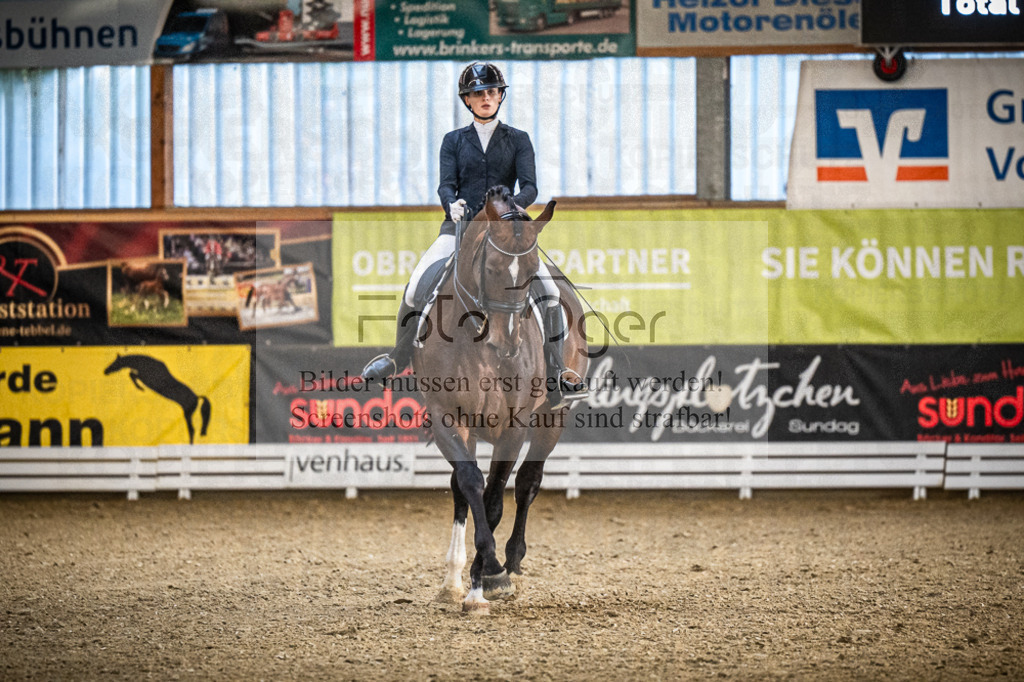 DOS_0221 | Entdecke hochwertige Reitturnierfotos von Foto Oger. Professionell, emotional und authentisch – jetzt Lieblingsmomente im Shop bestellen.Deutschlandweite Turnierfotografie. - Realisiert mit Pictrs.com