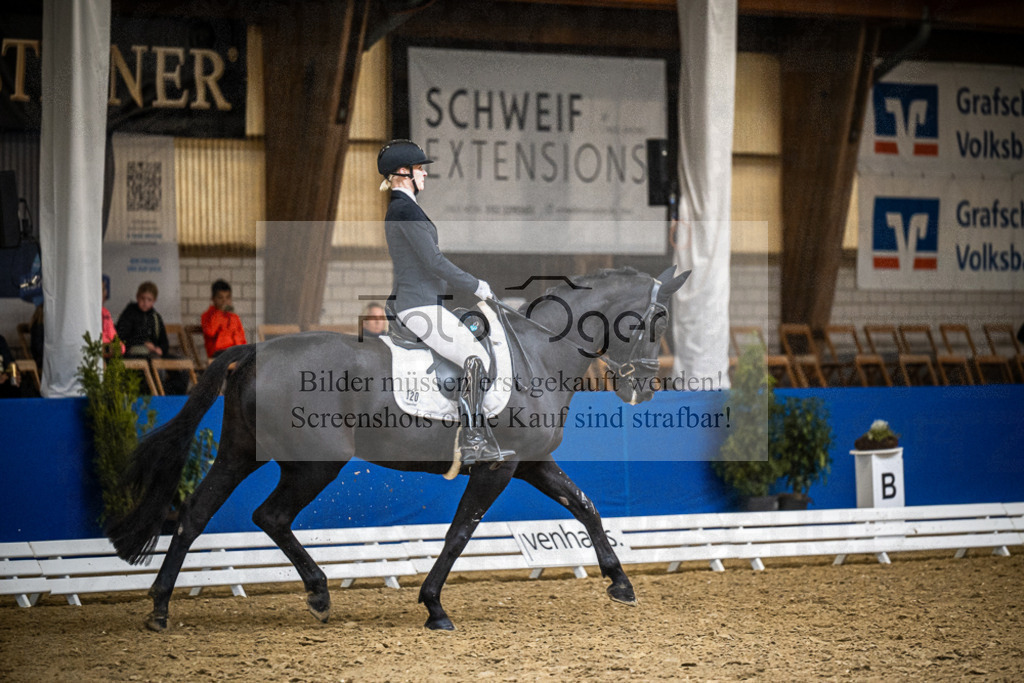 DOS_3461 | Entdecke hochwertige Reitturnierfotos von Foto Oger. Professionell, emotional und authentisch – jetzt Lieblingsmomente im Shop bestellen.Deutschlandweite Turnierfotografie. - Realisiert mit Pictrs.com