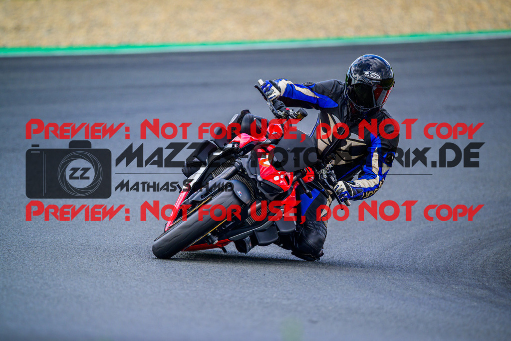 MaZZes_Fotomatrix_20250723_6007705_4480 | ROT