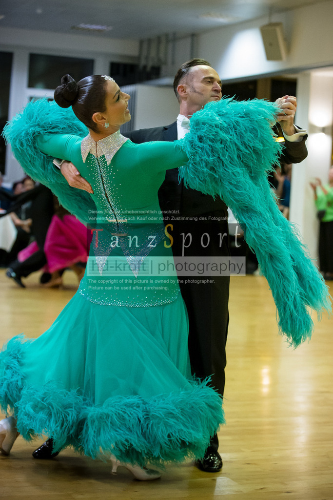 20250906_LM_By_Masters-III-S-Std_7566 | Tanzsportbilder, Standardtanz, Lateintanz, WDSF, DTV, LTVB, dancecomp, goc, hessen tanzt, blaues band der spree, walzer, tango, wiener walzer, slowfox, quickstepp, samba, rumba, cha-cha-cha, paso doble. jive, hd-kroft photography, turniertanzsport