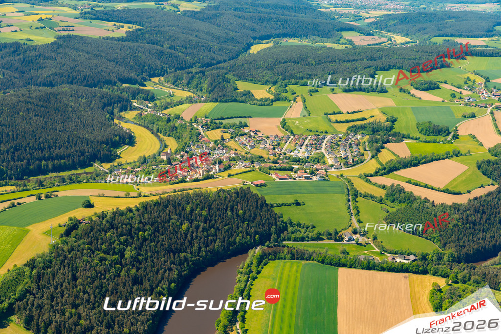 Das Luftbild zeigt :  Trausnitz - Die Luftaufnahme wurde 2024 vom UL-Flugzeug aus erstellt ( keine Drohne ) - Hochauflösende Luftaufnahme - Für grossformatige Ausdrucke geeignet. Die Geschenkidee !Mit Lizenz und Bildrechte bestellbar