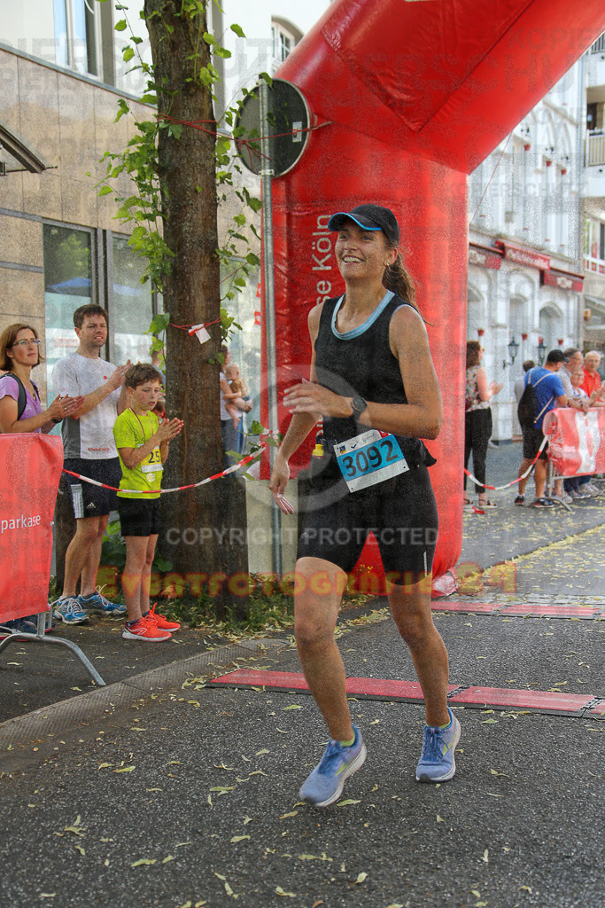 220625_1647_EX1_5008 | Sportfotografie im Rhein-Sieg Kreis, Köln, Bonn, NRW, Rheinland Pfalz, Hessen, etc. Unser Tätigkeitsfeld umfasst den Laufsport vom Volkslauf über den Marathon, Duathlon, Triathon bis zum Ultralauf wie Kölnpfad Ultra oder Schindertrail.