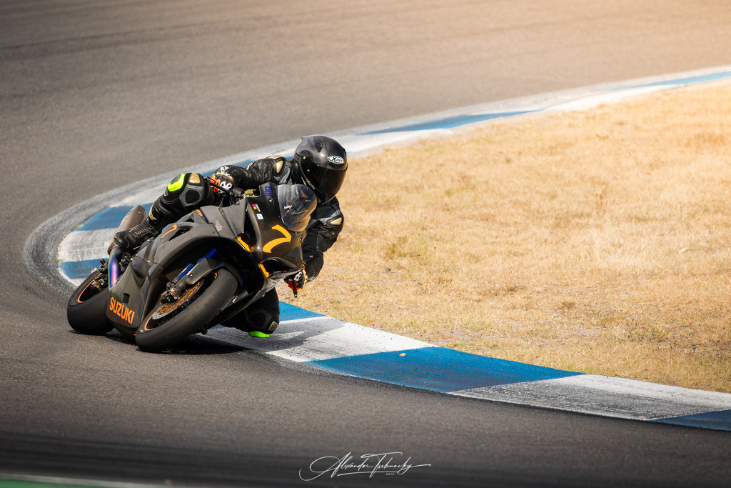 Ducati Trackday Hockenheimring 2026 | Entdecken Sie die faszinierende Welt von Alexander Tschuncky Arts: Kreative Fotografie, atemberaubende Automobilkunst und hochwertiger Bilderdruck. Lassen Sie sich inspirieren! - Realisiert mit Pictrs.com
