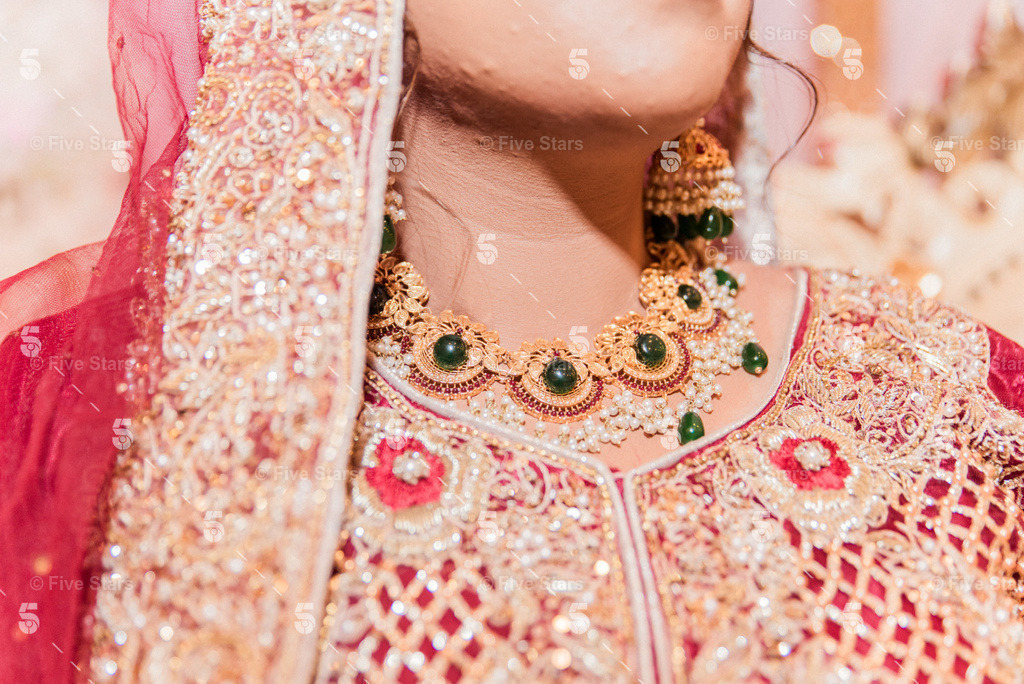 Hochzeit-84 (1) | Five Stars Fotografie und Videografie fängt Ihre besonderen Momente mit atemberaubenden Bildern und hochwertigen Videos ein. Perfekt für Hochzeiten, Events und mehr – lassen Sie sich von unserer Expertise und Kreativität begeistern.