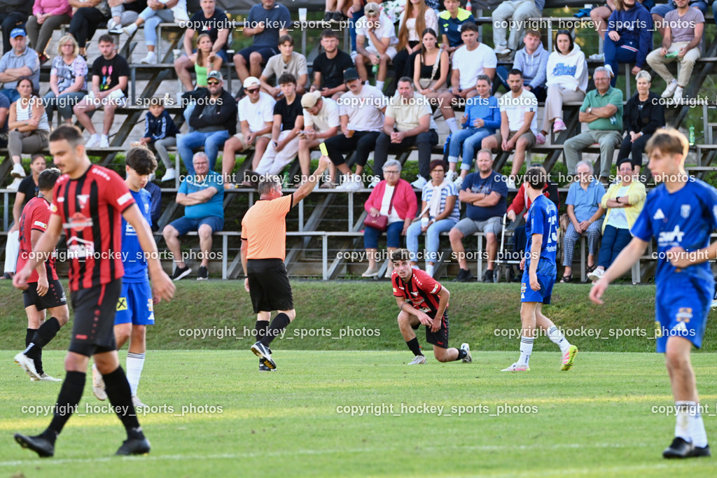 ATUS Nötsch vs. Thal Assling | Karl Krenn Referee, Gelbe Karte, Besucher Dobratsch Arena, ATUS Nötsch vs. Thal Assling, ATUS Nötsch vs. Thal Assling am 31.08.2025 in Nötsch (Dobratsch Arena), Austria, (Photo by Bernd Stefan)