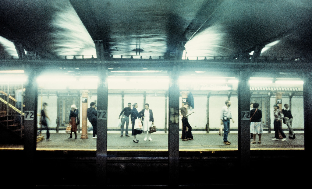 04USA_NYC_sreet_1980_9753 | Beegebilder online. 
BIldarchiv von Beege Fotodesign mit ausgewählten Werken, die sich besonders gut für die Dekoration Ihrer Räume oder Wände eignen. 