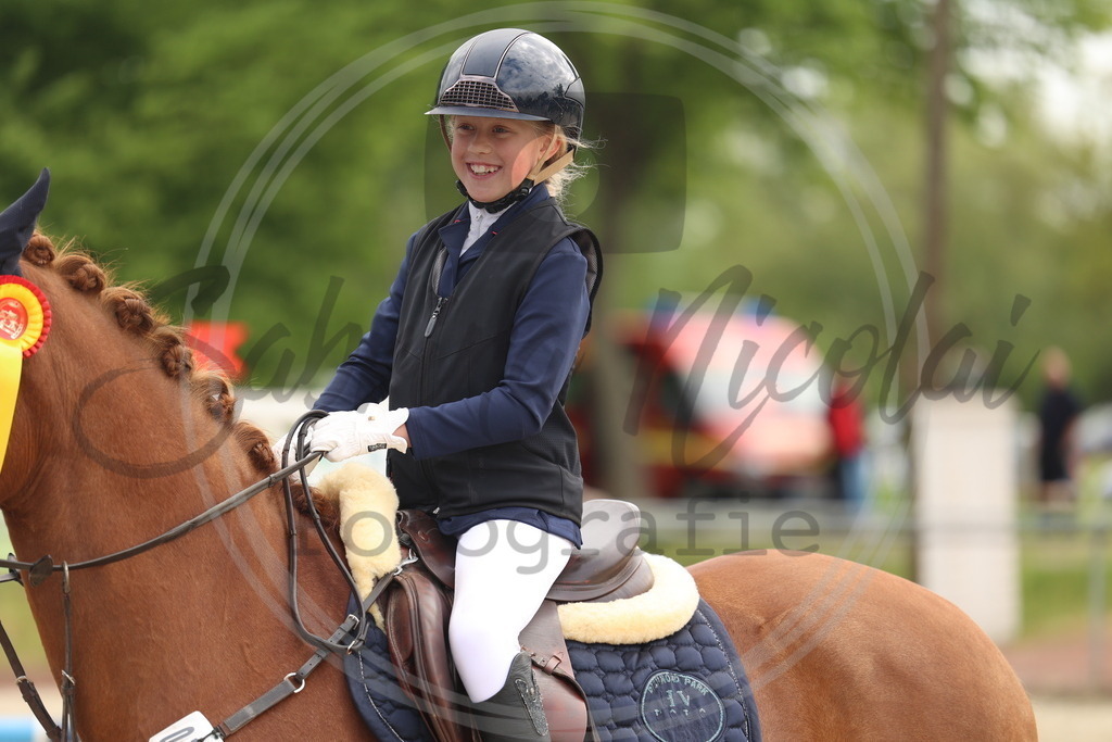 994A8949 | sabrinanicolaifotografie - Realisiert mit Pictrs.com