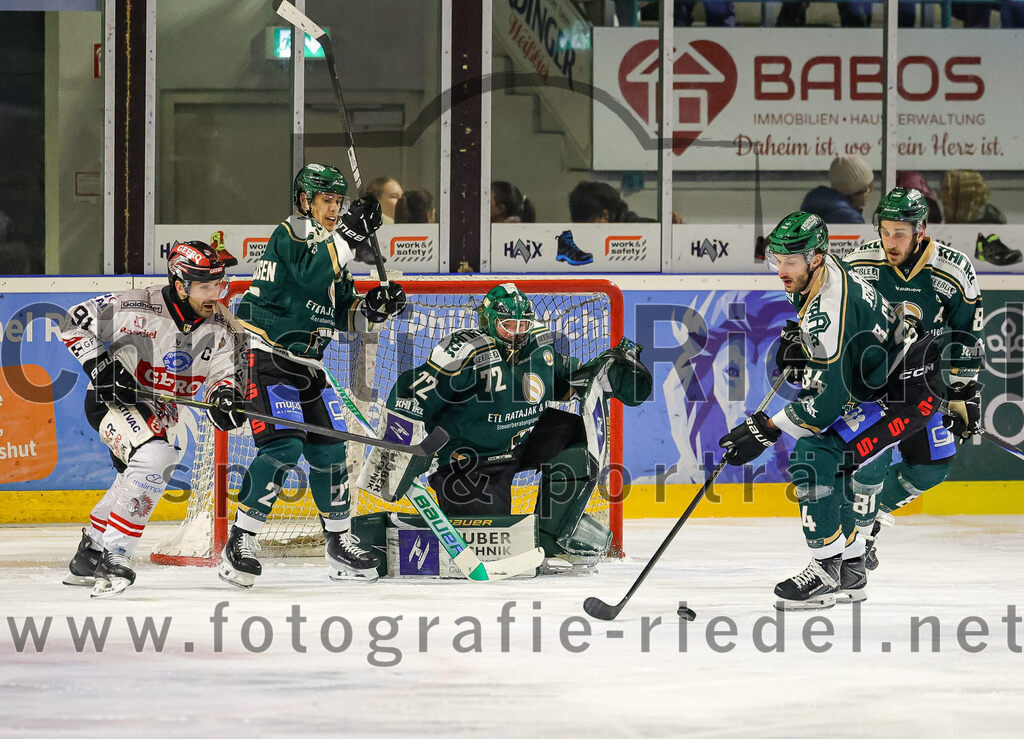 2026-02-08_072_TSV_Erding_gegen_ECDC_Memmingen_Indians | Erding, Deutschland, 08.02.2026:Eishockey, Oberliga Süd 2025 / 2026, 45. Spieltag, TSV Erding gegen ECDC Memmingen Indians, Endergebnis: Foto: Christian Riedel / fotografie-riedel.net