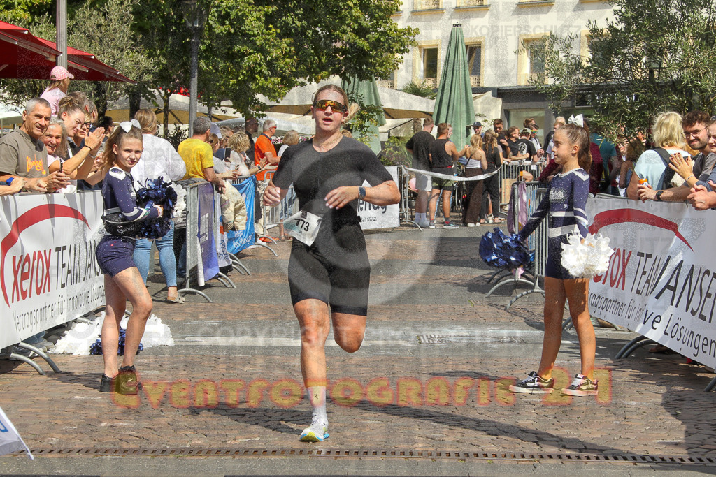 250824_1508_EV4_2683 | Sportfotografie im Rhein-Sieg Kreis, Köln, Bonn, NRW, Rheinland Pfalz, Hessen, etc. Unser Tätigkeitsfeld umfasst den Laufsport vom Volkslauf über den Marathon, Duathlon, Triathon bis zum Ultralauf wie Kölnpfad Ultra oder Schindertrail.