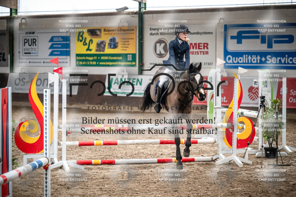 DOS_0697 | Entdecke hochwertige Reitturnierfotos von Foto Oger. Professionell, emotional und authentisch – jetzt Lieblingsmomente im Shop bestellen.Deutschlandweite Turnierfotografie. - Realisiert mit Pictrs.com