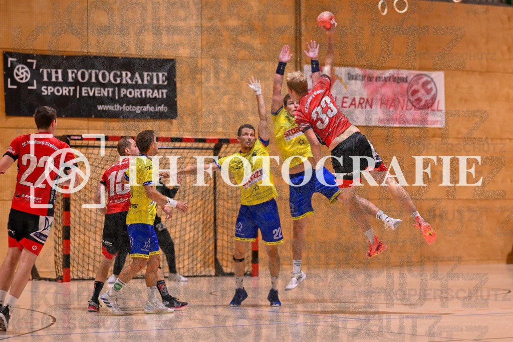 GER, SG Maulburg/Steinen - SG Allensbach/Dettingen, Handball, Landesliga Suedbaden, 2. Spieltag, Saison 2024/2025, 28.09.2024 | Jerrik Bartam (SG Maulburg/Steinen, #33) beim Wurf.GER, SG Maulburg/Steinen - SG Allensbach/Dettingen, Handball, Landesliga Suedbaden, 2. Spieltag, Saison 2024/2025, 28.09.2024Foto: TH Fotografie/Thomas Hess