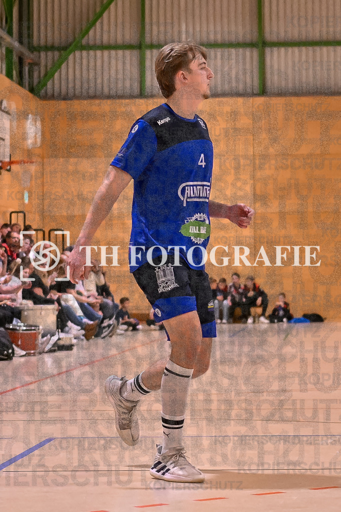 GER, SG Maulburg/Steinen - SG Walkirch/Denzlingen, Handball, Landesliga, 25. Spieltag, Saison 2023/2024, 27.04.2024 | Julius Trienen (SG Waldkirch/Denzlingen, #04)

GER, SG Maulburg/Steinen - SG Walkirch/Denzlingen, Handball, Landesliga, 25. Spieltag, Saison 2023/2024, 27.04.2024

Foto: TH Fotografie/Thomas Hess