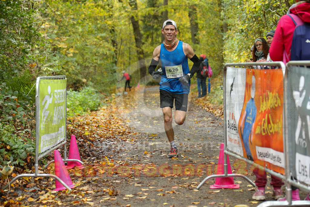 251026_1203_EX1_9861 | Sportfotografie im Rhein-Sieg Kreis, Köln, Bonn, NRW, Rheinland Pfalz, Hessen, etc. Unser Tätigkeitsfeld umfasst den Laufsport vom Volkslauf über den Marathon, Duathlon, Triathon bis zum Ultralauf wie Kölnpfad Ultra oder Schindertrail.