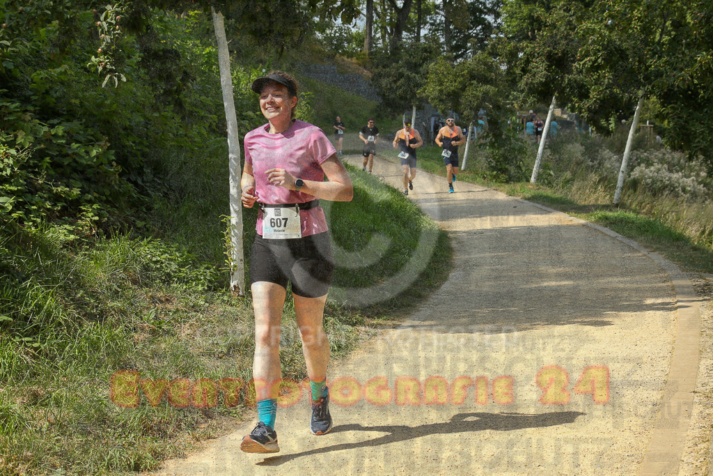 250824_1445_EX1_7444 | Sportfotografie im Rhein-Sieg Kreis, Köln, Bonn, NRW, Rheinland Pfalz, Hessen, etc. Unser Tätigkeitsfeld umfasst den Laufsport vom Volkslauf über den Marathon, Duathlon, Triathon bis zum Ultralauf wie Kölnpfad Ultra oder Schindertrail.