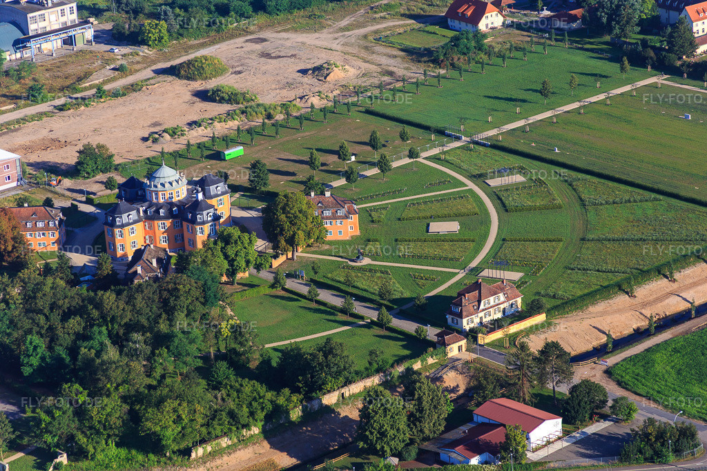 Luftbild: Eremitage Waghäusel in Waghäusel im Bundesland Baden-Württemberg in Deutschland. – Foto: IMG_092388.jpg vom 01.08.2016 durch Werner Riehm/FLY-FOTO.de – Auflösung des Originals: 5472 x 3648 px – Link zu der der Hirsch & Wölfl GmbH - Link öffnet in neuem Fenster