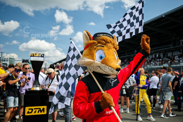 DTM525_080912582544376JB_JB | DTM, 9. + 10. Rennen Nürburgring 2025 - Foto: Gruppe C Photography: Legend Fuchs - Realisiert mit Pictrs.com