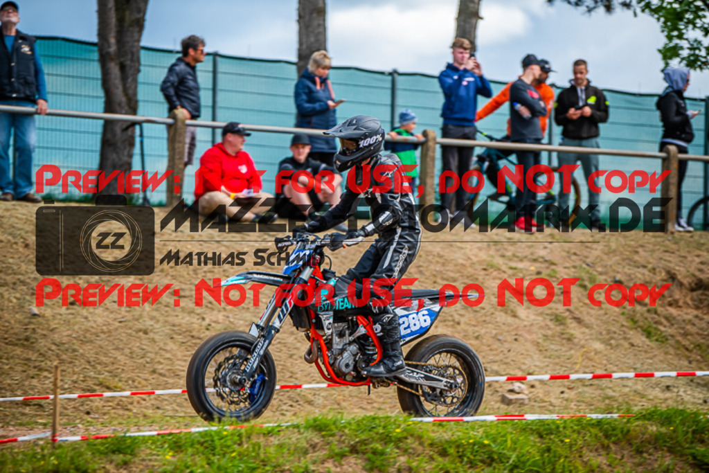 MaZZes_FotoMatrix_220528_3929 | Fotograf Mathias Schmid
Sportfotograf,
Eventfotograf,
Hochzeitsfotograf,
Portraitfotograf