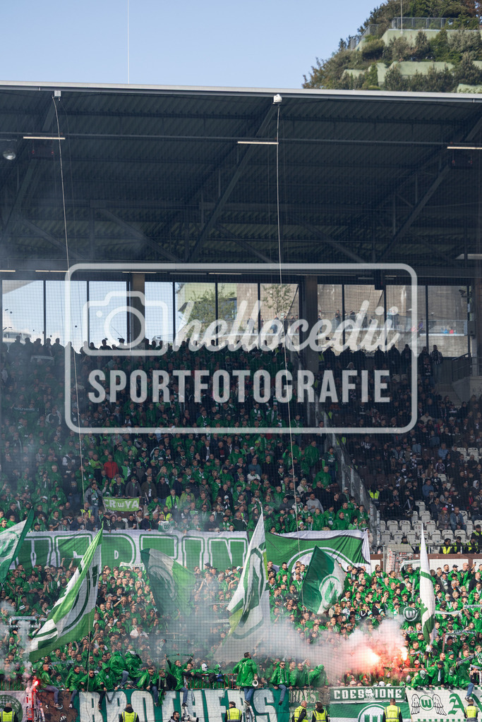 Fußball I Männer I Saison 2025-2026 I Bundesliga I FC St. Pauli - VfL Wolfsburg I 12952 | realhellocedii - Realisiert mit Pictrs.com
