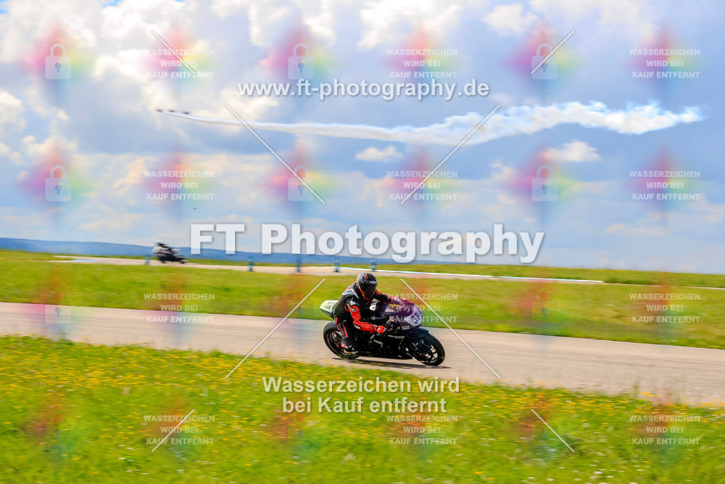 MotoTeam-0530 | Hier findet Ihr Bilder von Touristenfahrten auf der Nürburgring Nordschleife oder von anderen Veranstaltungen die ich besucht habe. Viel Spass beim Durch Schauen 