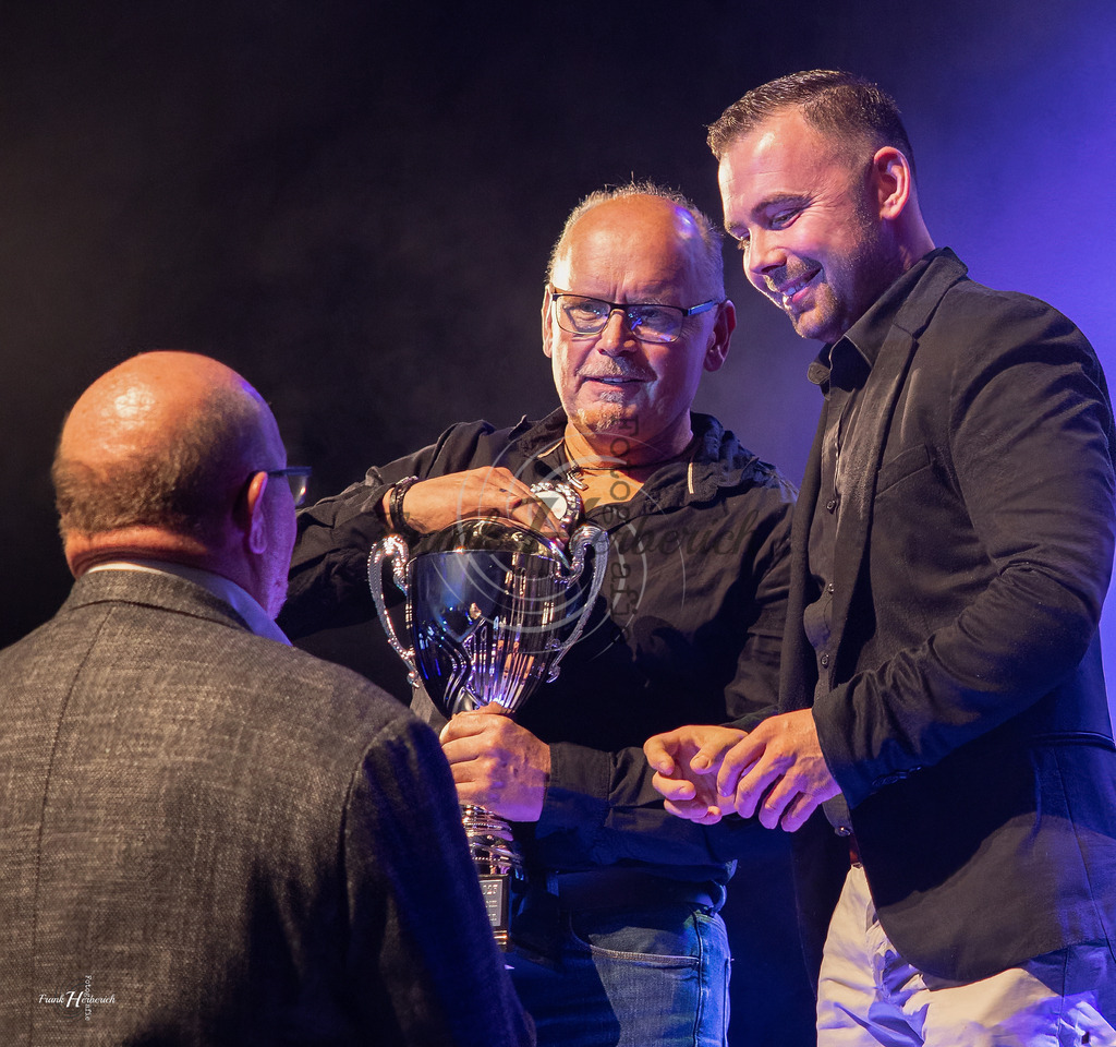 KW Berg Cup Siegerehrung 2025 | Frank Herberich Fotografie, Frank Herberich, Fotografie, Hochzeit, Portrait, St. Peter Ording, Ording, Westerhever, Nordsee, Frank Fotografie, Hardheim,  Odenwald,Walldürn, Band,Eventfotografie - Realisiert mit Pictrs.com