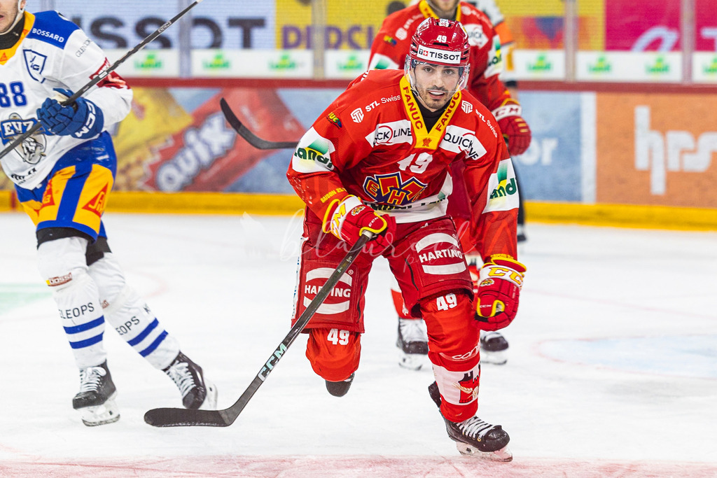 EHCB vs EVZ 20260227_WB-7535 | Sportbilder, Sportfotograf, Hochzeits- und Eventfotografin, Flugshows, Portraits und Tiershooting, Aviation, Downhill, Nationalleague, Swissleague, International