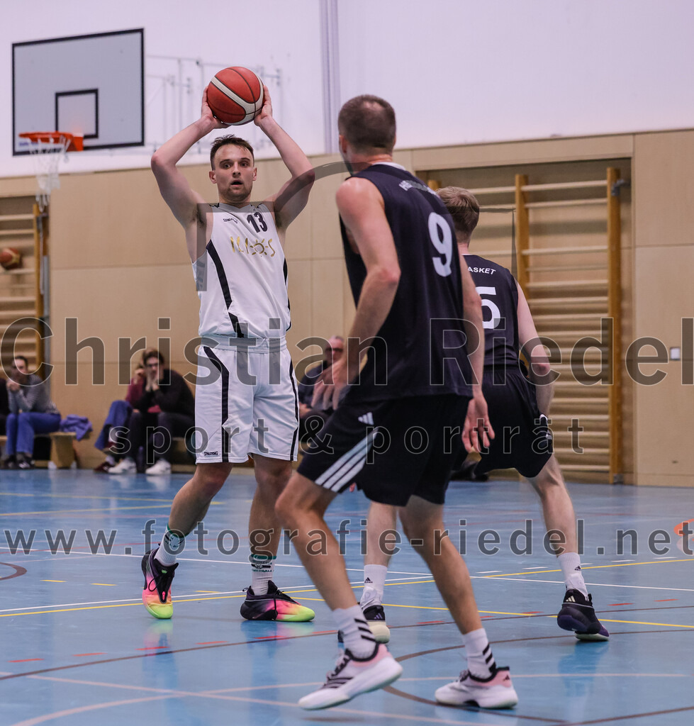 2026-01-31_067_TSV_Vaterstetten_gegen_TS_Herzogenaurach | Vaterstetten, Deutschland, 31.01.2026:Basketball, 2. Regionalliga Süd 2025 / 2026, 14. Spieltag, TSV Vaterstetten gegen TS Herzogenaurach, Endergebnis: 71:70K. Huber (TSV Vaterstetten, #13)Foto: Christian Riedel / fotografie-riedel.net