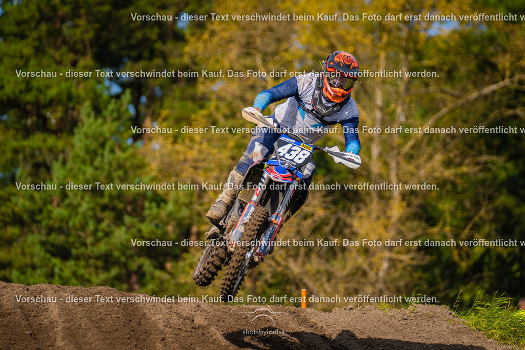 09_21_LM_Schenkenhorst-8298 | Sportfotografin aus Berlin-Brandenburg mit Fokus auf Motocross. Ich halte deine sportliche Leistung und echte Emotionen auf und neben der Strecke professionell fest. Entdecke die Fotos von deinem Rennen und bestelle sie direkt hier im Shop.