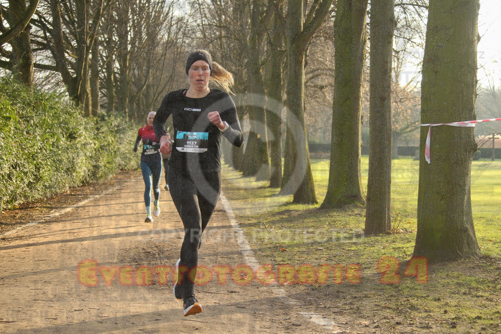 241231_1014_EV4_3511 | Sportfotografie im Rhein-Sieg Kreis, Köln, Bonn, NRW, Rheinland Pfalz, Hessen, etc. Unser Tätigkeitsfeld umfasst den Laufsport vom Volkslauf über den Marathon, Duathlon, Triathon bis zum Ultralauf wie Kölnpfad Ultra oder Schindertrail.