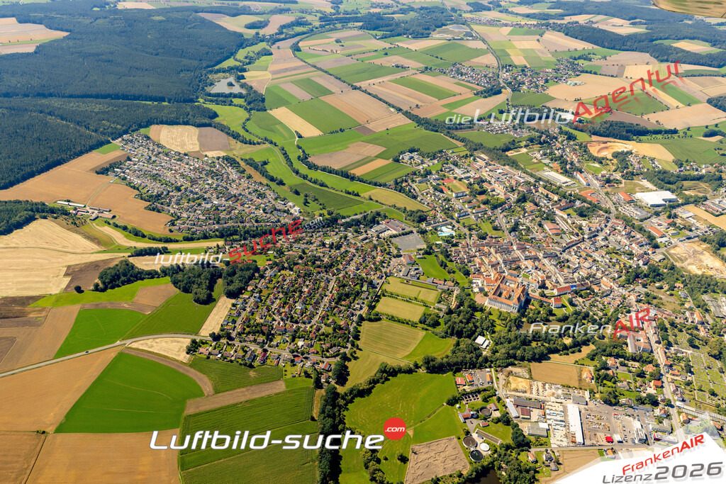 Das Luftbild zeigt :  Waldsassen - Die Luftaufnahme wurde 2023 vom UL-Flugzeug aus erstellt ( keine Drohne ) - Hochauflösende Luftaufnahme - Für grossformatige Ausdrucke geeignet. Die Geschenkidee !Mit Lizenz und Bildrechte bestellbar