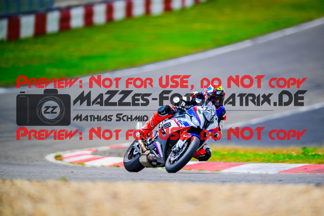 MaZZes_FotoMatrix_240717_6007705_7713 | INST