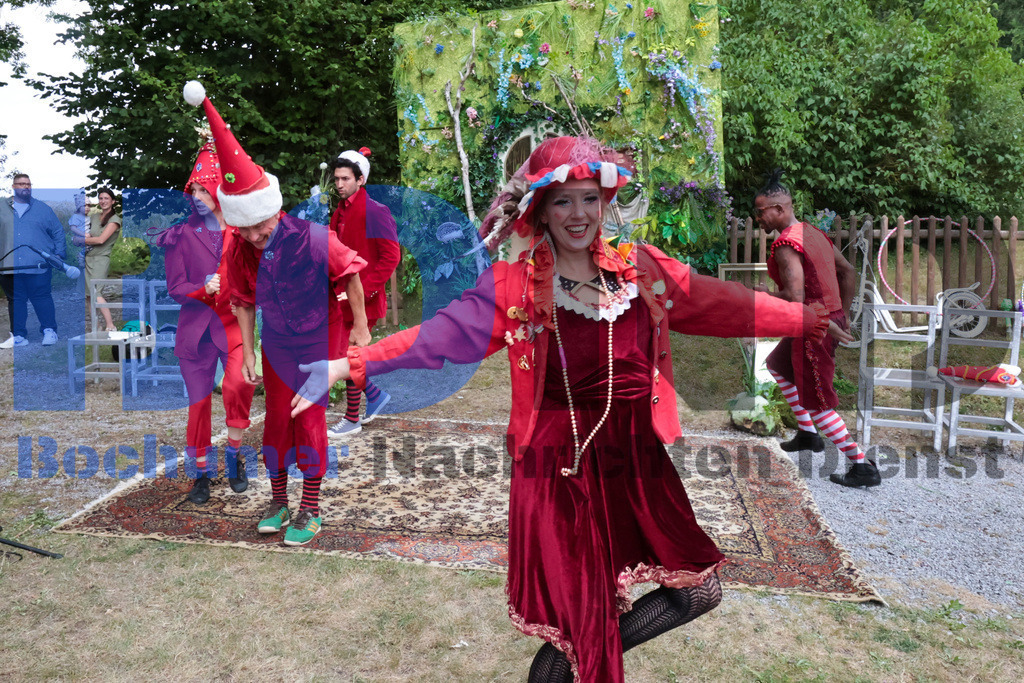 SES_MKRLHE20250705-7 | bond - Realisiert mit Pictrs.com