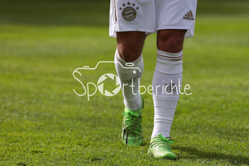 TSV Aubstadt - FC Bayern Amateure | Die Stutzen der BAyern Amateure Spieler mit dem Muenchner Kindl