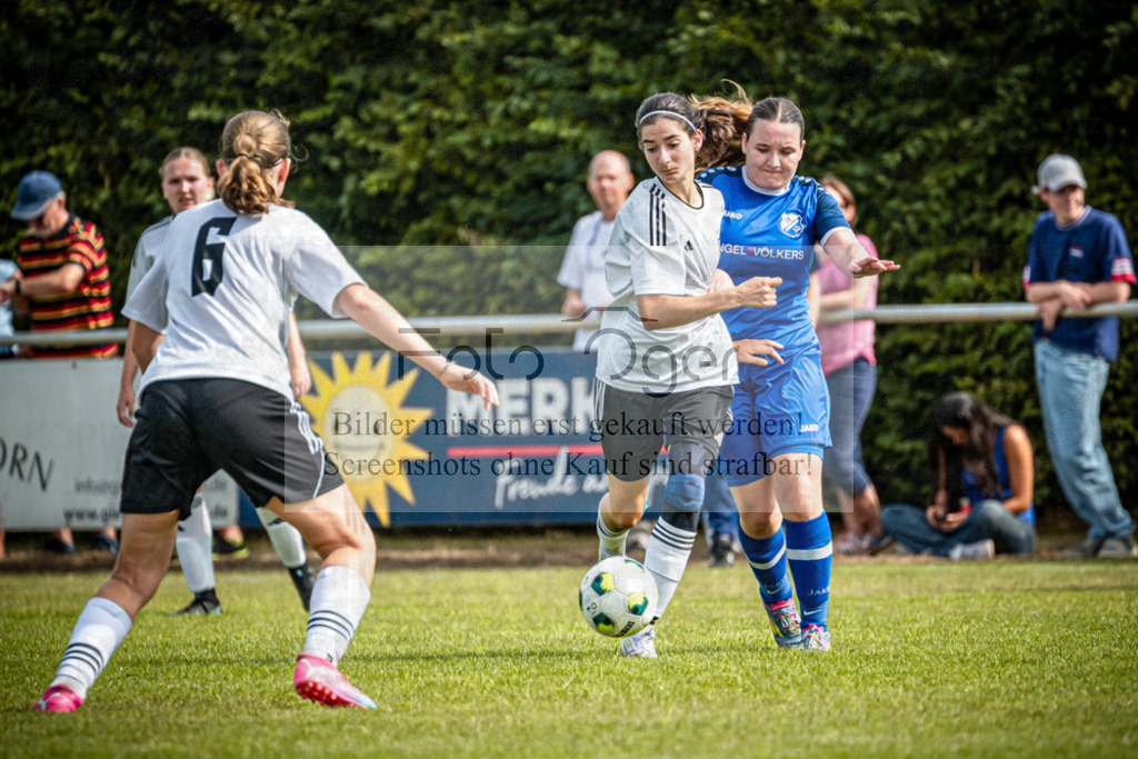 SG Bohmte/Ostercappeln/Schwagstorf - SV Harderberg - Frauen Bezirkpokal | Frauen Bezirkpokal · 1. Damen - 1. Damen · Sportplatz - Realisiert mit Pictrs.com
