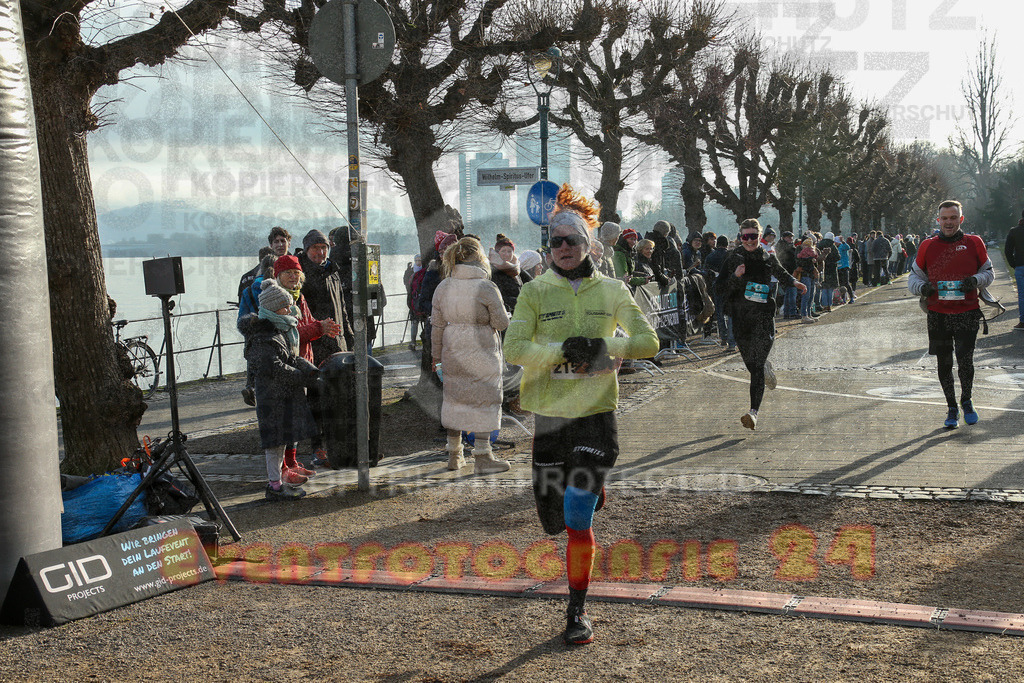 241231_1201_EX1_3487 | Sportfotografie im Rhein-Sieg Kreis, Köln, Bonn, NRW, Rheinland Pfalz, Hessen, etc. Unser Tätigkeitsfeld umfasst den Laufsport vom Volkslauf über den Marathon, Duathlon, Triathon bis zum Ultralauf wie Kölnpfad Ultra oder Schindertrail.